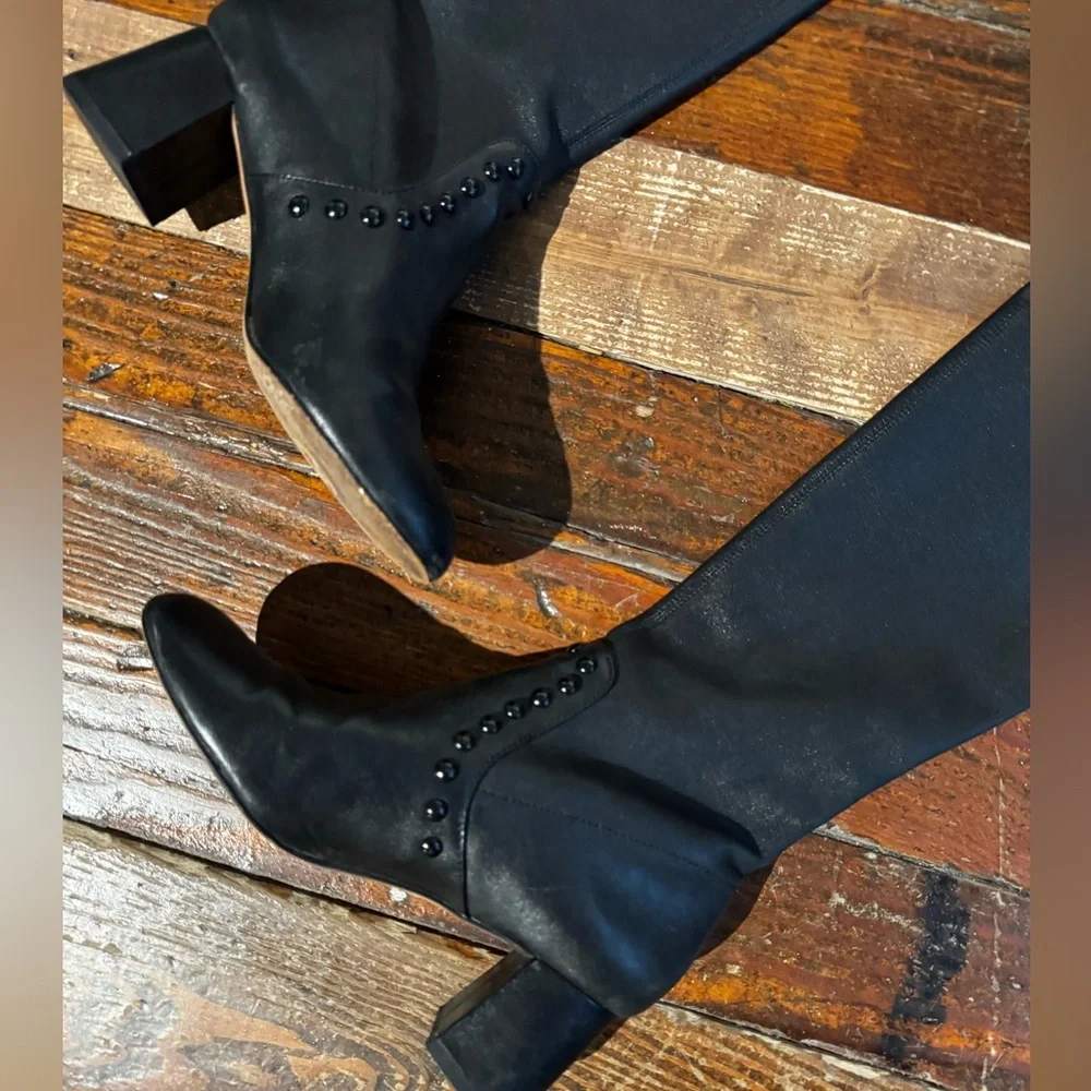 Coach Britney Pull on Boots, Black Leather Boots, Size 6, Button Details - Picture 4 of 11